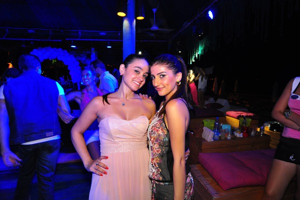 Saturday Night At Edde Sands
